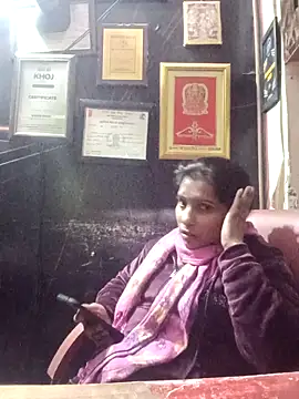 aliya-jaan71 online show from December 18, 2025, 4:24 pm