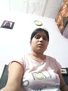 Snapshot of aliya-jaan71 chatting on April 10, 2026, 8:30 am aliya-jaan71 online show from April 10, 2026, 8:30 am