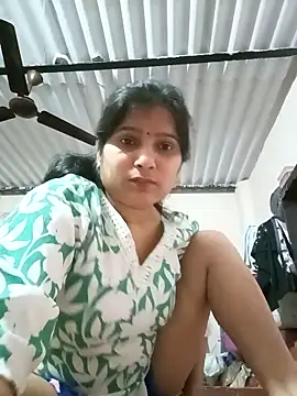 Snapshot of aliya-jaan71 chatting on April 10, 2026, 8:35 pm aliya-jaan71 online show from April 10, 2026, 8:35 pm