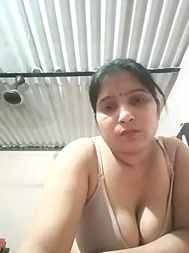 Snapshot of aliya-jaan71 chatting on April 18, 2026, 7:18 pm aliya-jaan71 online show from April 18, 2026, 7:18 pm