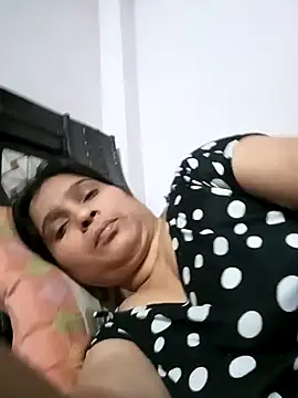 Snapshot of aliya-jaan71 chatting on May 4, 2026, 9:38 am aliya-jaan71 online show from May 4, 2026, 9:38 am