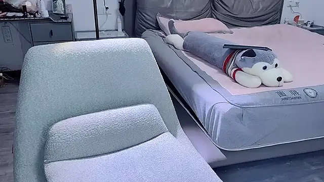 naiyaomeimei online show from September 23, 2025, 4:15 am