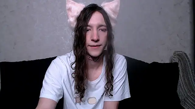 SilverMuse  online show from September 26, 2025, 2:26 am