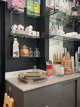 ainaht online show from March 28, 2026, 8:58 am