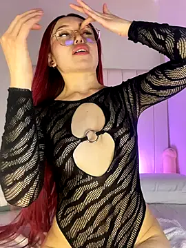 Abbi Gomez online show from September 30, 2025, 10:48 pm