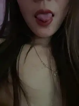 Snapshot of Moon_pusy chatting on June 25, 2026, 2:44 am Moon pusy online show from June 25, 2026, 2:44 am