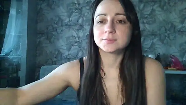 Avylith online show from October 19, 2025, 12:06 pm