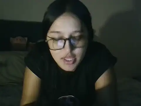 Snapshot of EimyKissx chatting on October 29, 2025, 7:15 pm EimyKissx online show from October 29, 2025, 7:15 pm