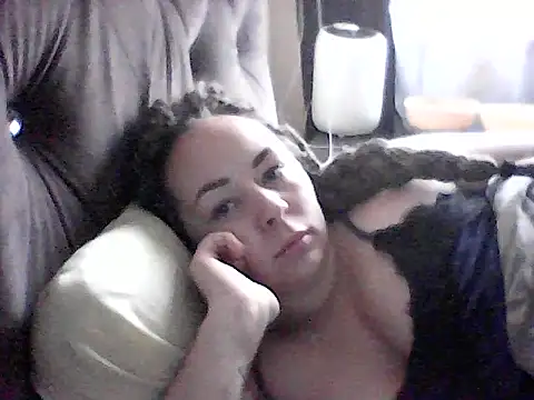 Janelah online show from November 1, 2025, 5:09 am