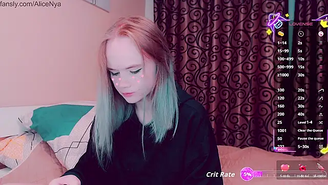 AliceNya cute online show from October 6, 2025, 4:21 am