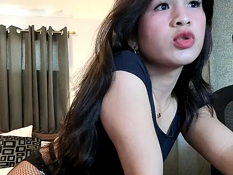 ZoeyJohnson online show from October 7, 2025, 1:47 am