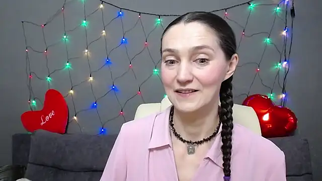 TayaFinch online show from February 15, 2026, 1:09 pm