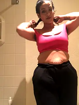 juiicy001 online show from November 10, 2025, 11:31 am