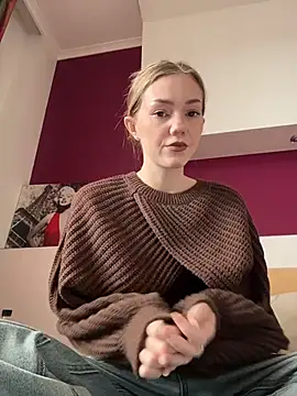 MilaMoone online show from February 25, 2026, 11:31 am