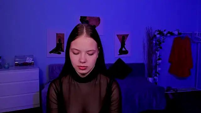 BetsyKiss online show from November 28, 2025, 5:10 am