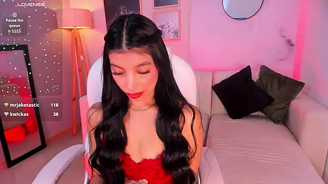 Tiffany Low online show from February 14, 2026, 1:30 pm