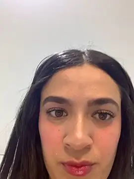MiQeilaSweet online show from May 28, 2026, 8:39 pm
