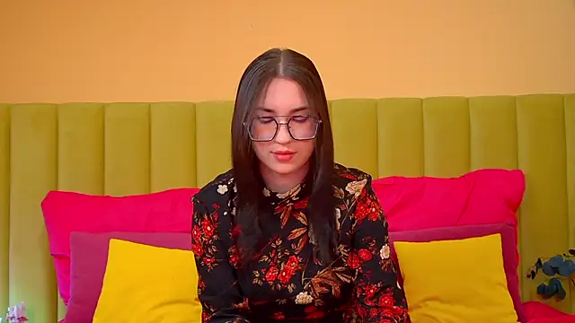 Snapshot of AnneAvery chatting on October 8, 2025, 6:11 am AnneAvery online show from October 8, 2025, 6:11 am