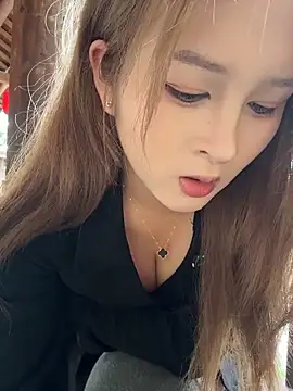 yuki june online show from March 2, 2026, 8:10 am