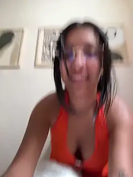 Snapshot of Valerygomez02 chatting on October 4, 2025, 3:43 pm Valerygomez02 online show from October 4, 2025, 3:43 pm