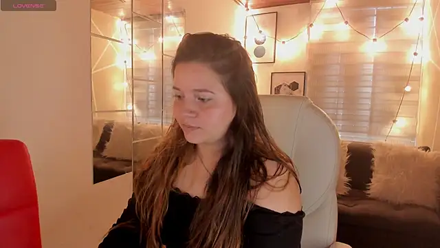 sophiee09  online show from November 19, 2025, 1:33 pm