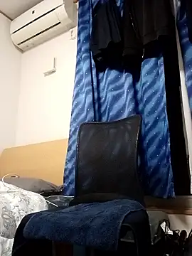 aa135777 online show from November 6, 2025, 12:50 pm