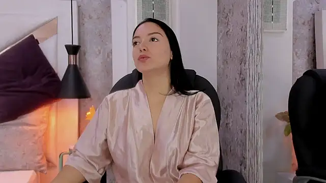 Megan-8 online show from January 16, 2026, 4:05 am