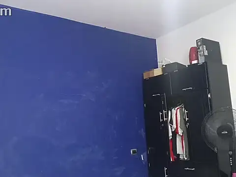 ROGERMACKENZIE online show from February 9, 2026, 4:44 pm