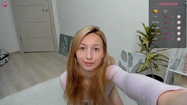 SandyCramerrr online show from October 13, 2025, 11:54 am