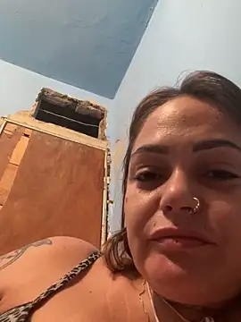 Snapshot of priscila_luv chatting on November 13, 2025, 3:38 am priscila luv online show from November 13, 2025, 3:38 am