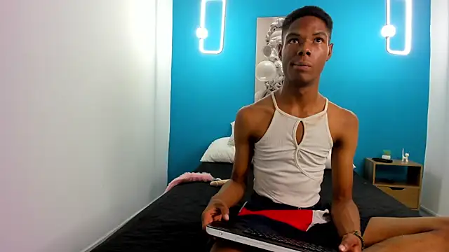 Snapshot of Sebastian_Ortizdy chatting on September 29, 2025, 8:35 pm Sebastian Ortizdy online show from September 29, 2025, 8:35 pm