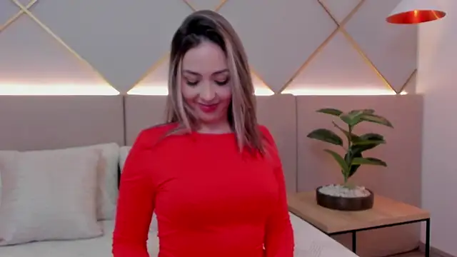 SophieeMills online show from January 14, 2026, 10:58 pm