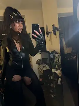 Snapshot of darksiren1 chatting on September 25, 2025, 10:46 pm darksiren1 online show from September 25, 2025, 10:46 pm