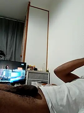 Mikaaa97 online show from November 16, 2025, 5:18 pm