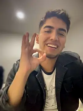 tomy hot20 online show from November 9, 2025, 2:43 am