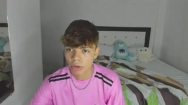 Zacktorres  online show from January 14, 2026, 8:58 pm