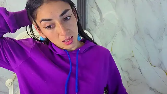 Maily a  online show from February 25, 2026, 3:05 am