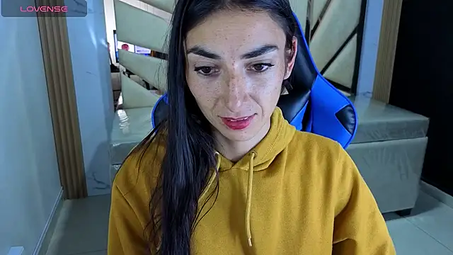 Maily a  online show from February 27, 2026, 2:55 am