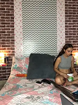 Snapshot of KaMila_M00N chatting on September 26, 2025, 4:22 pm KaMila M00N online show from September 26, 2025, 4:22 pm