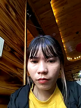 Snapshot of linhkem-cute chatting on September 21, 2025, 8:38 am linhkem-cute online show from September 21, 2025, 8:38 am