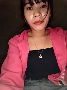 Snapshot of linhkem-cute chatting on November 17, 2025, 9:48 am linhkem-cute online show from November 17, 2025, 9:48 am