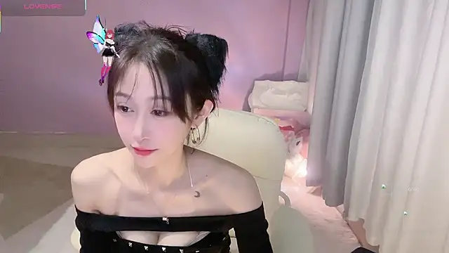 ai-ai-mi online show from November 29, 2025, 11:24 am