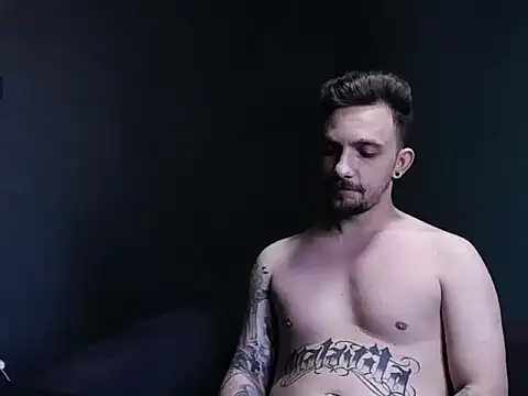 Snapshot of guesswhatbitch chatting on September 18, 2025, 1:46 pm guesswhatbitch online show from September 18, 2025, 1:46 pm