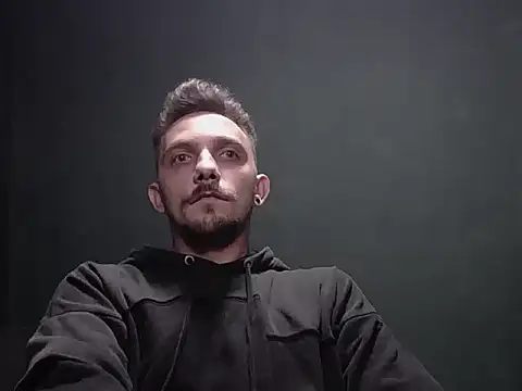 Snapshot of guesswhatbitch chatting on September 30, 2025, 6:24 pm guesswhatbitch online show from September 30, 2025, 6:24 pm