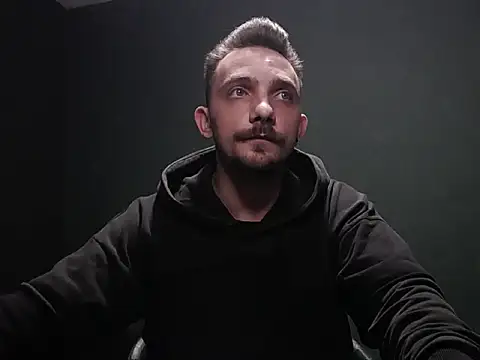 Snapshot of guesswhatbitch chatting on October 2, 2025, 5:09 pm guesswhatbitch online show from October 2, 2025, 5:09 pm