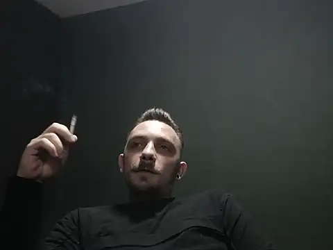 Snapshot of guesswhatbitch chatting on October 10, 2025, 6:29 pm guesswhatbitch online show from October 10, 2025, 6:29 pm