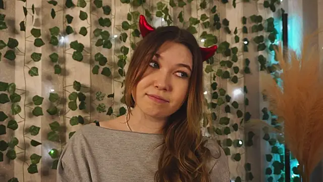 cheeky cherry juice online show from November 1, 2025, 1:24 pm