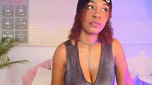 alessia moon1 online show from November 26, 2025, 12:39 pm