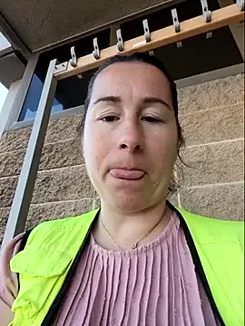 bichota85 online show from March 20, 2026, 10:53 am