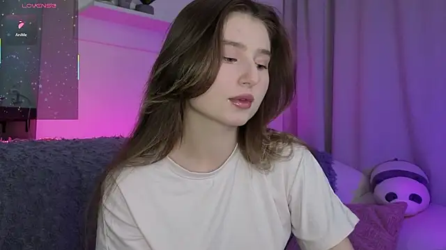  Lua   online show from March 26, 2026, 6:13 pm